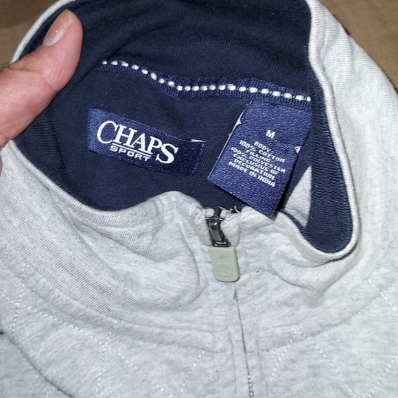 Sweater - Picture 3 of 3